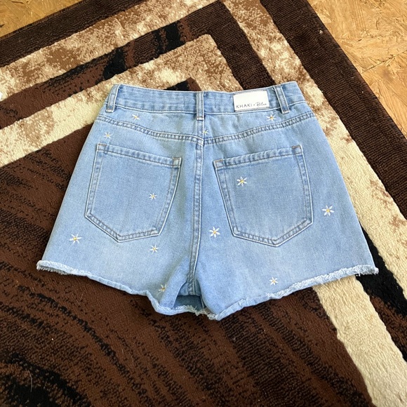 Khaki & Blue Embroidered Daisy Shorts Size 3 - Picture 2 of 3